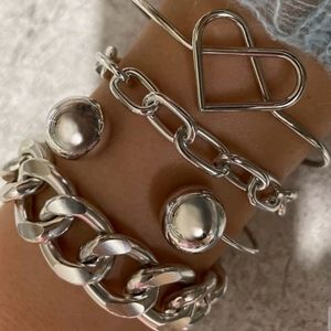 4pc Link Heart Bracelet Set